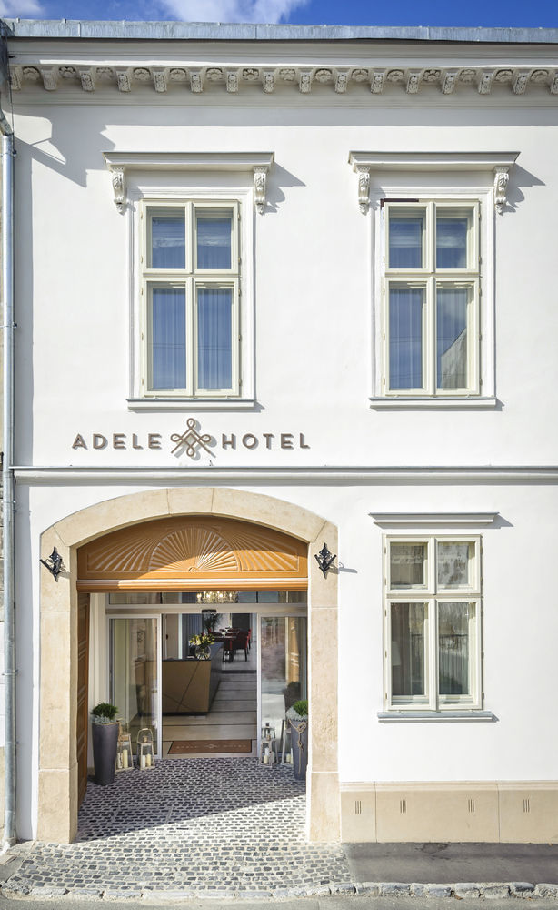 Adele Boutique Hotel Pécs Buitenkant foto